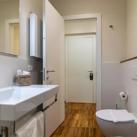 بيت ضيافة Il Faro Luxury & Lounge