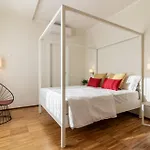 Πανσιόν Il Faro Luxury & Lounge Λα Σπέτσια