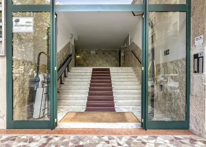 בית הארחה Il Faro Luxury & Lounge 3*