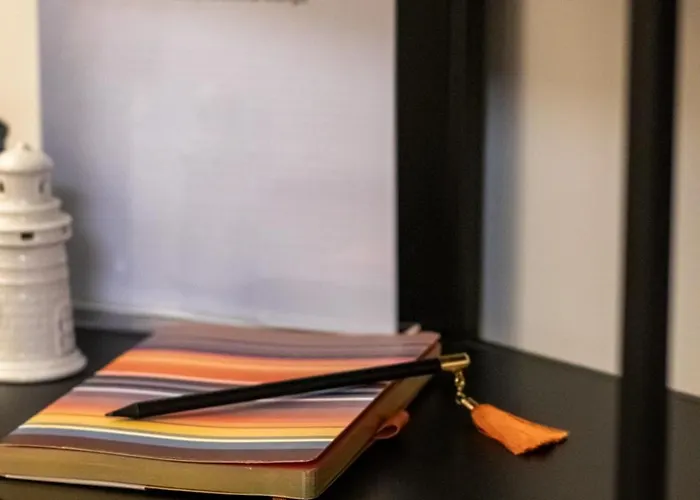 Il Faro Luxury & Lounge בית הארחה 3*