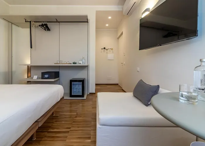 בית הארחה Il Faro Luxury & Lounge