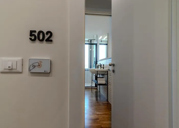 בית הארחה Il Faro Luxury & Lounge