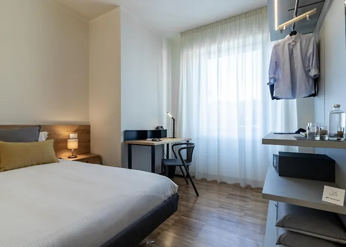 בית הארחה Il Faro Luxury & Lounge 3*