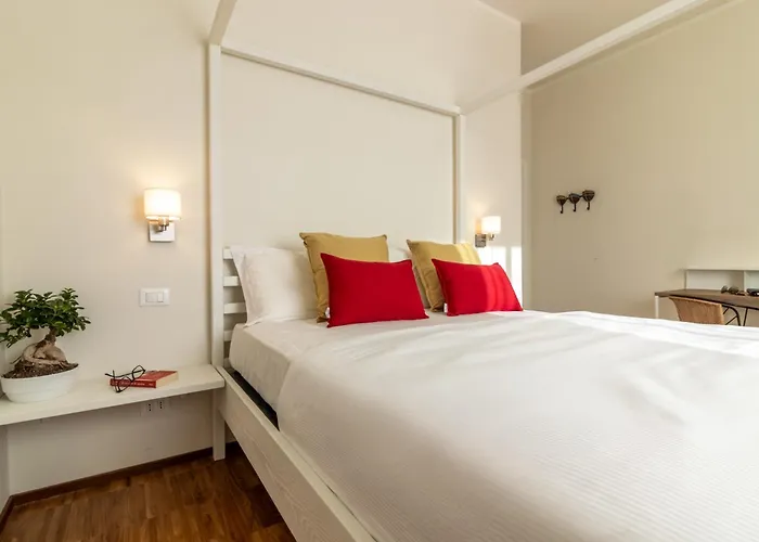 Il Faro Luxury & Lounge לה ספציה